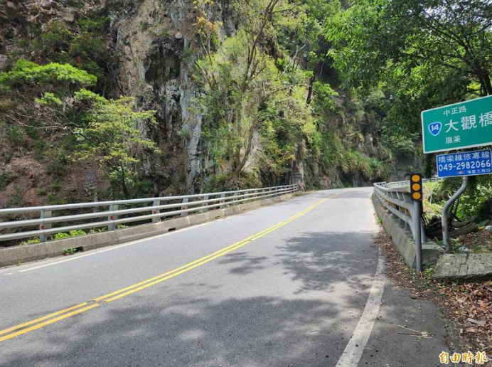 台14線埔霧公路人止關路段的大觀橋，應從日治時期即使用至今，可說是老當益壯。